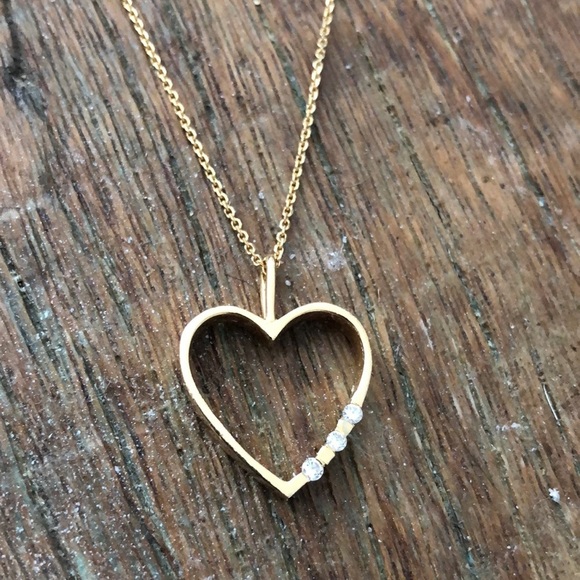 GOLD & DIAMOND HEART NECKLACE 18” EUC - Picture 1 of 9